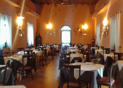 cena degli sconosciuti pavia ristorante antico roseto