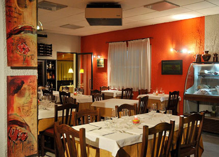 cena degli sconosciuti parma trattoria dal bagolò