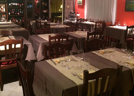 cena degli sconosciuti parma trattoria dal bagolò